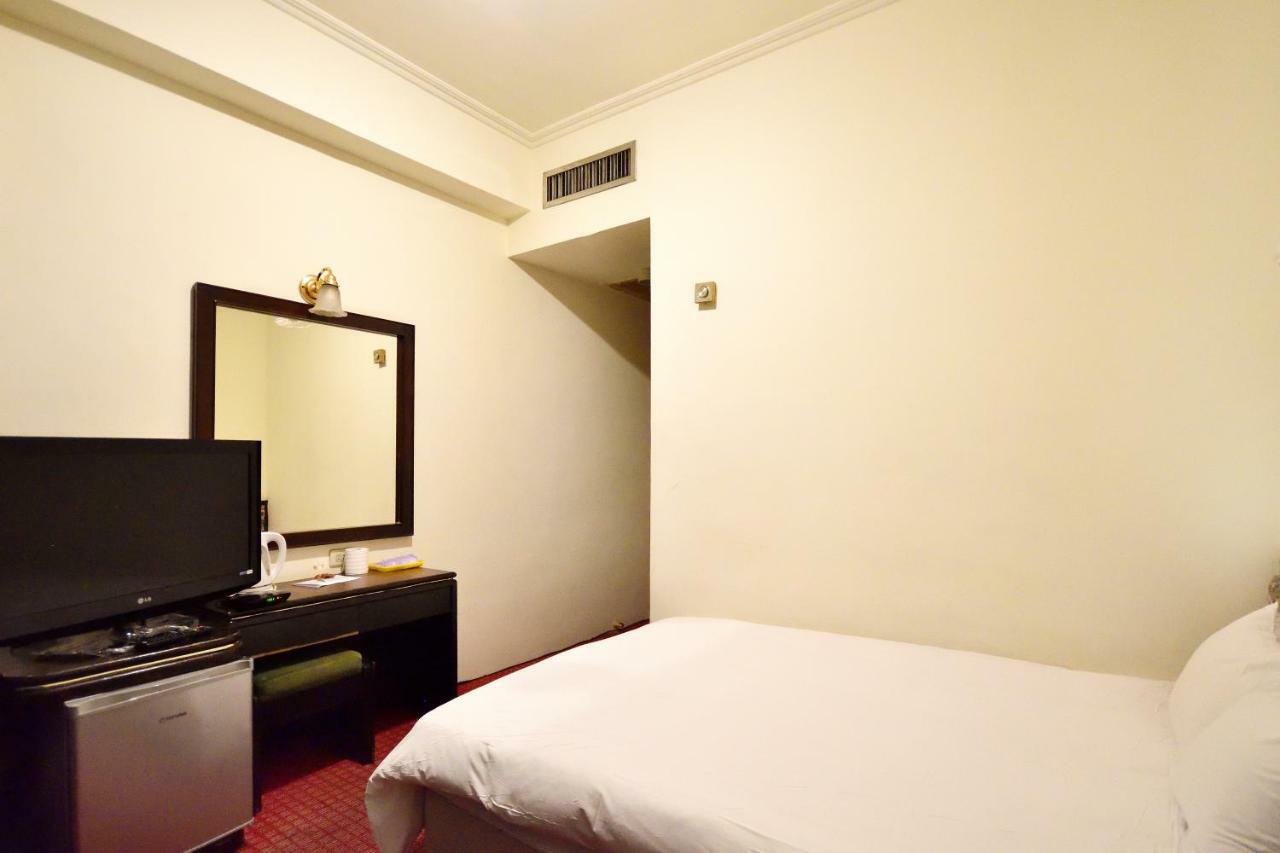 Yuanshin Hotel Taitung Екстер'єр фото