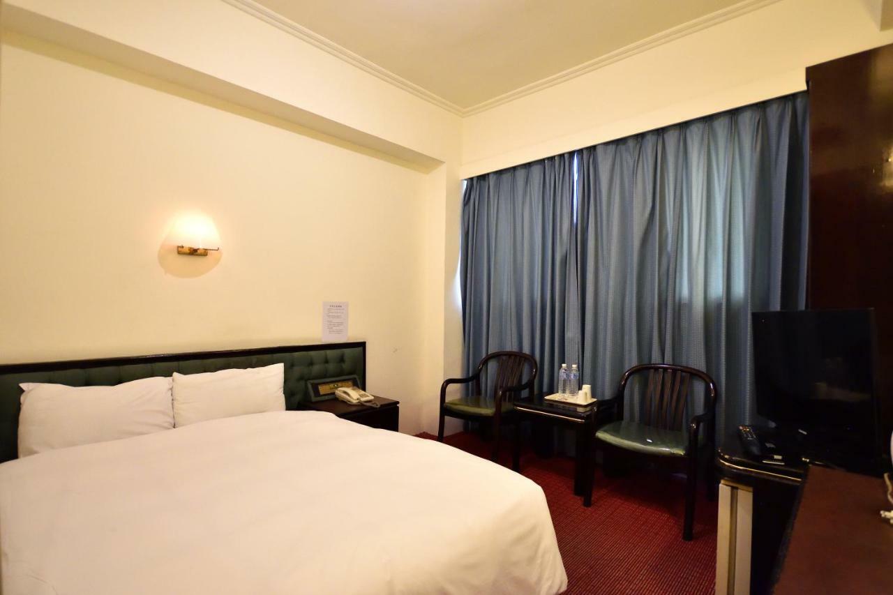 Yuanshin Hotel Taitung Екстер'єр фото